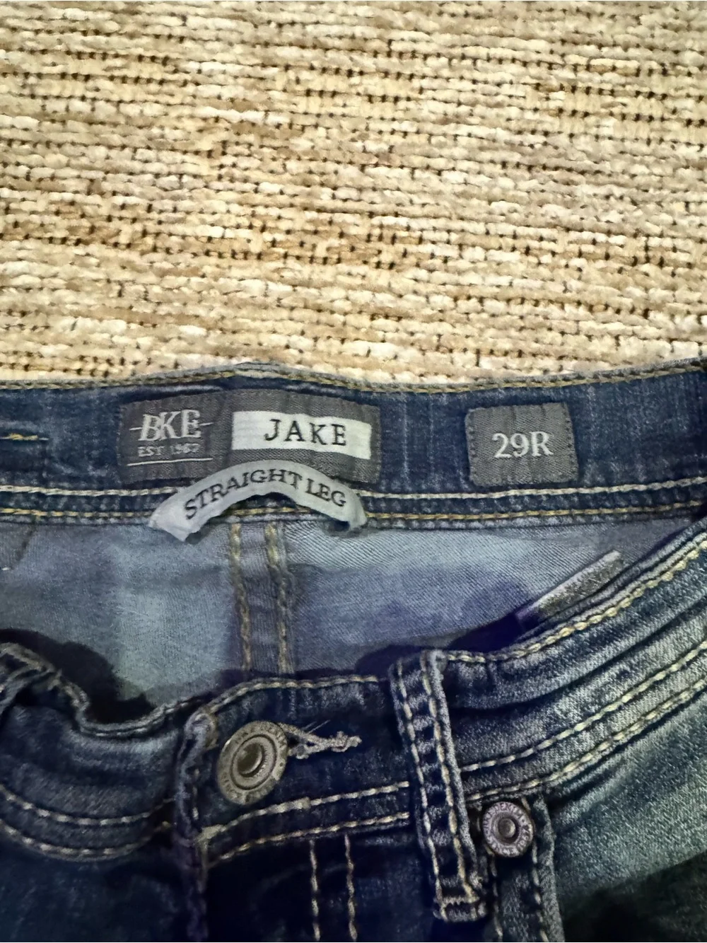 Buckle Men’s Straight Jeans in Dark Blue Wash